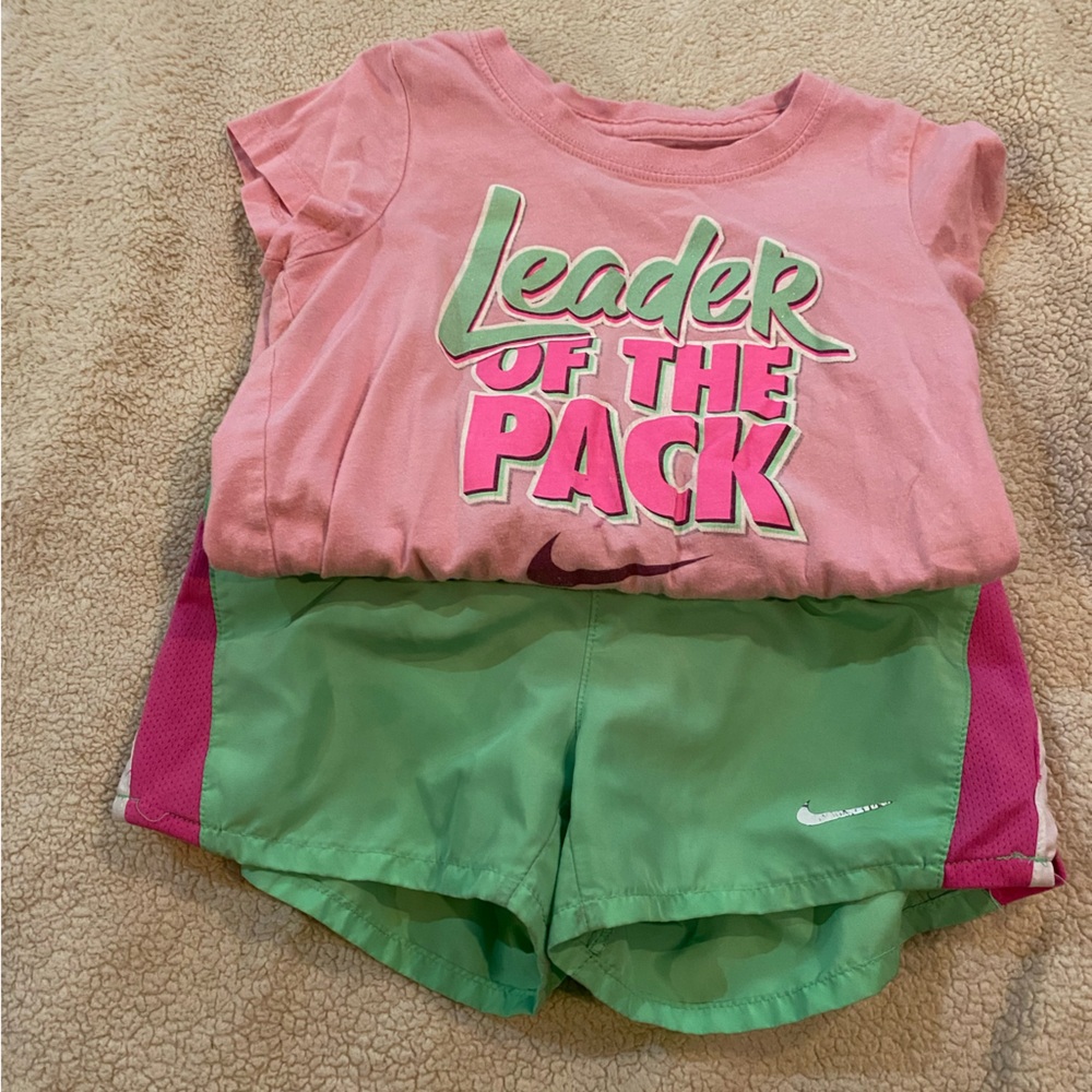 Nike Pink and Green Kids Set